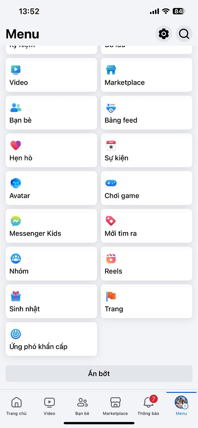 Bước 1: Truy cập app Facebook. Bấm vào chữ “Thước phim” ở dưới phần cập nhật trạng thái Facebook.